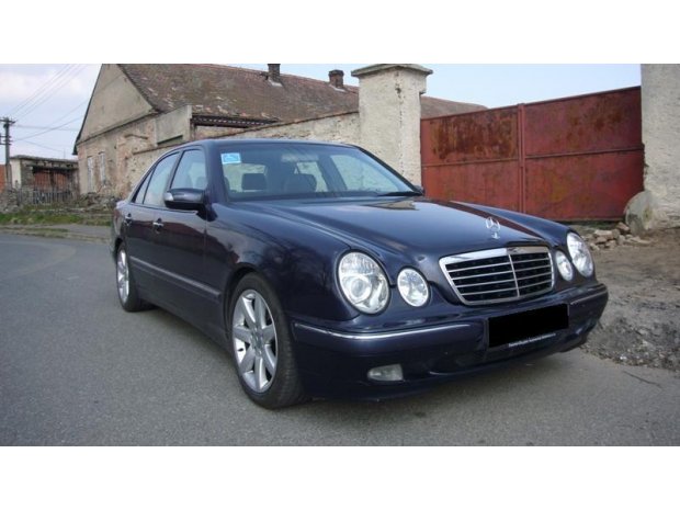 Mercedes-Benz E