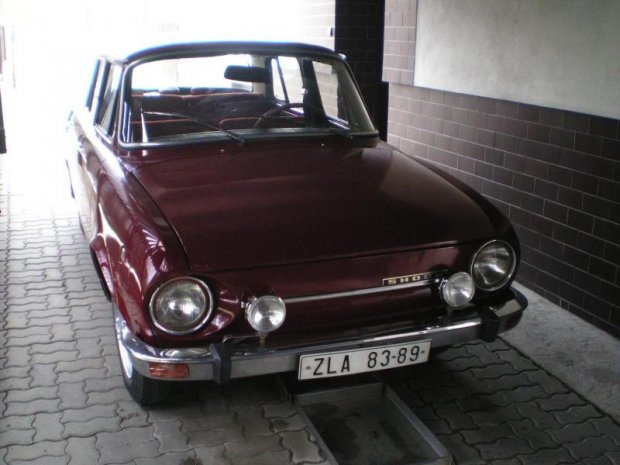 Škoda 100